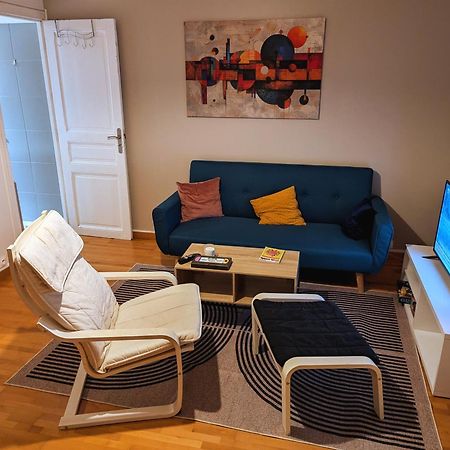 Appartement Avec Jardin Версал Екстериор снимка