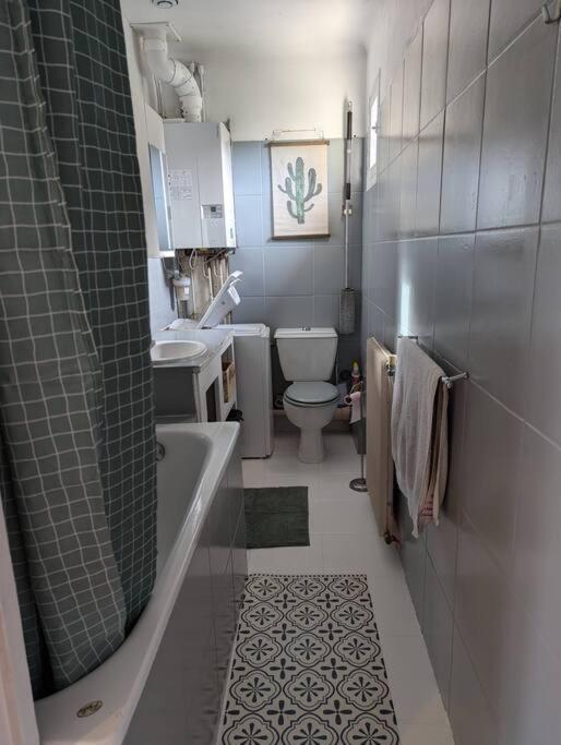 Appartement Avec Jardin Версал Екстериор снимка